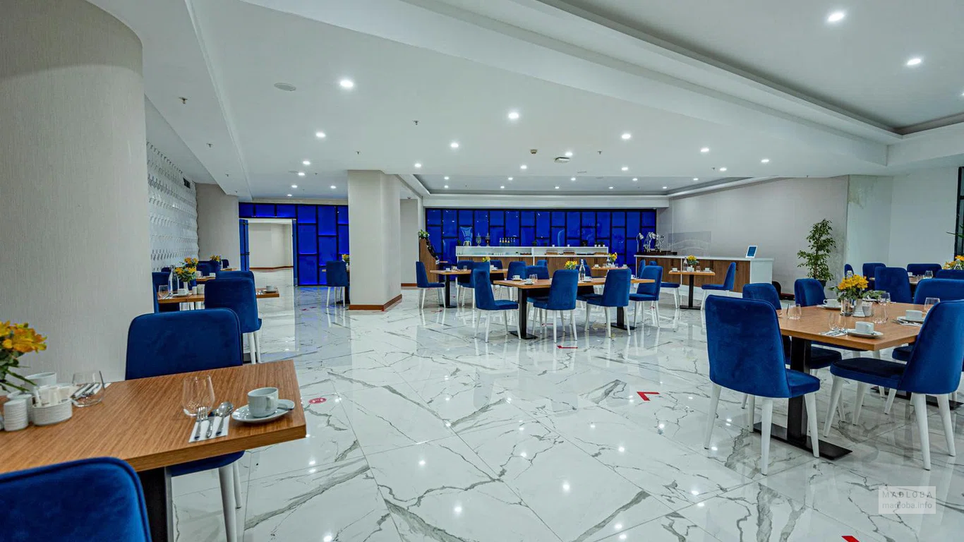 Интерьер ресторана в отеле Legend 5*