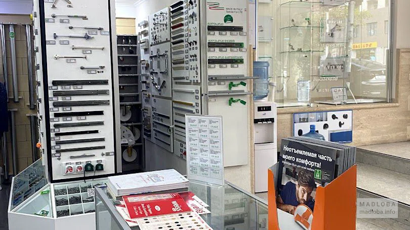 Палетки с вариантами оттенков мебели в магазине Элит