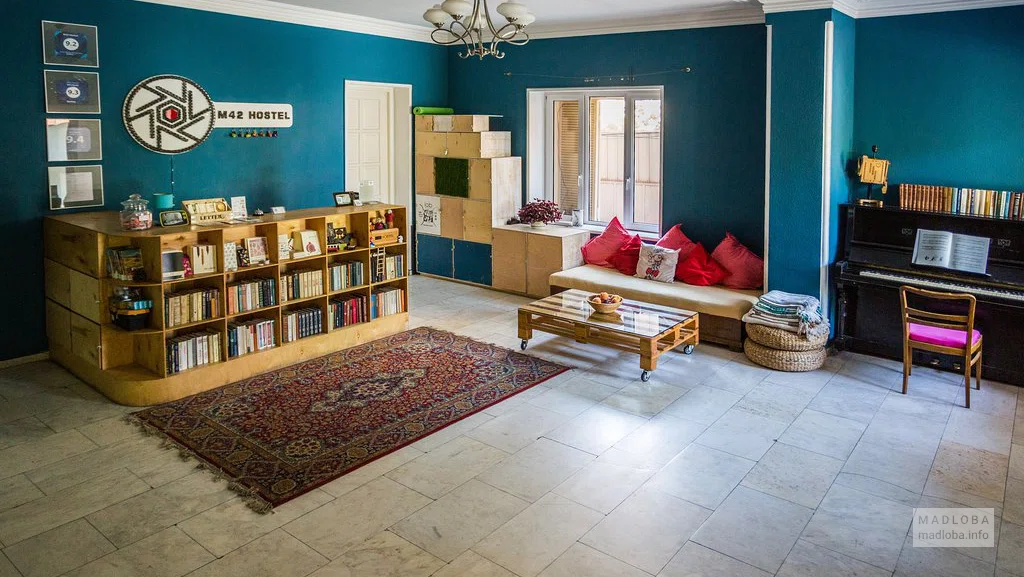 M42 Hostel