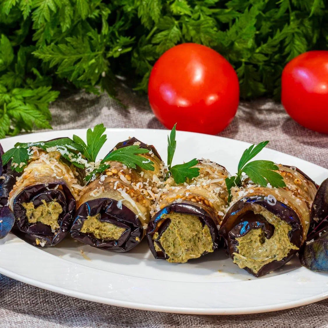 блюда грузинской кухни из баклажанов