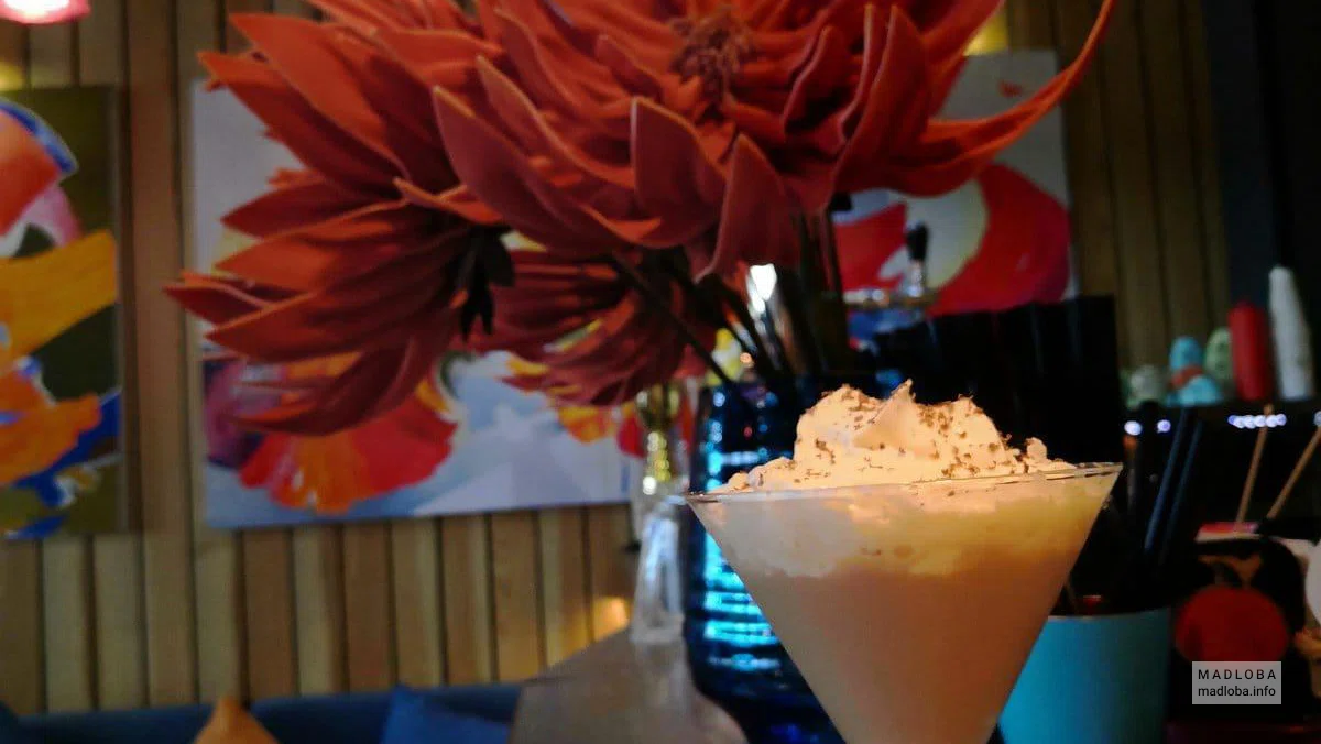 Десерт в Tangerine Cafe