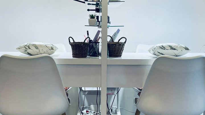 Nail Station