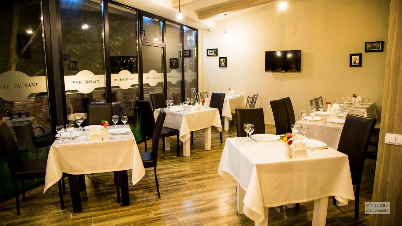 Ресторан в Marlyn Hotel & Resort