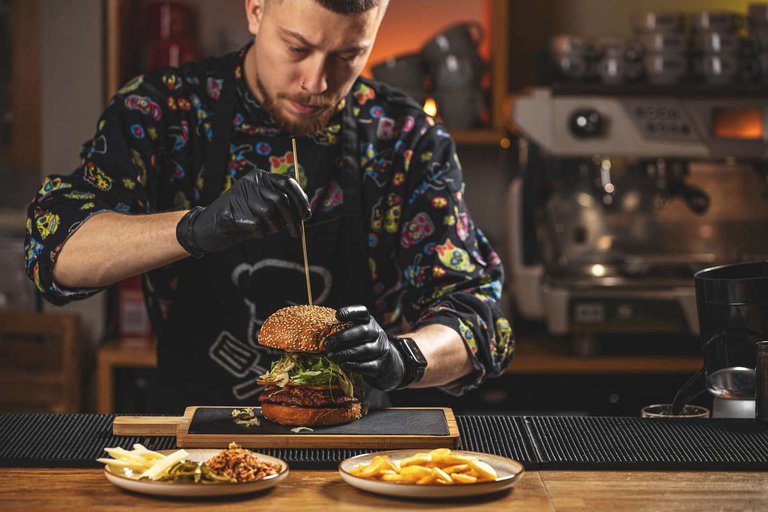 🍔 8 Best burger places in Tbilisi 2026: map, reviews, where to eat a juicy burger