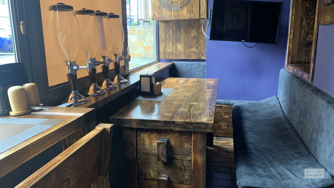 Интерьер в MAXIMUS TAPROOM