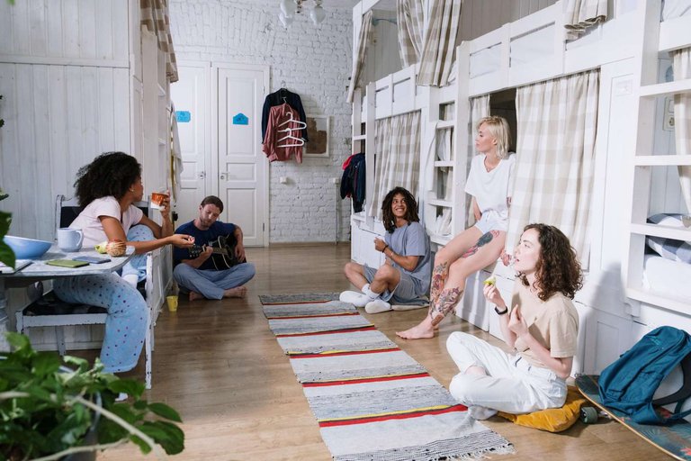 🏨 Budget Accommodation in Tbilisi: TOP 6 Cozy and Inexpensive Hostels 2025