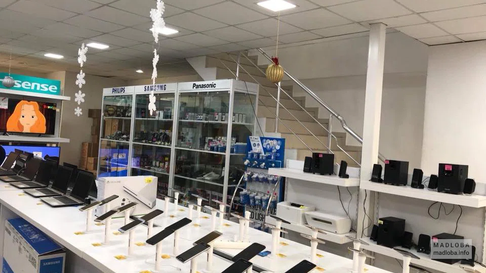 большой выбор смартфонов в TechnoMart