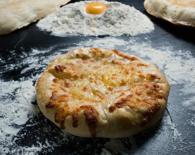 mingrelian khachapuri