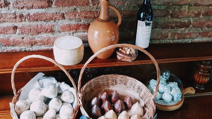 Mongiri Cheese and Wine Shop