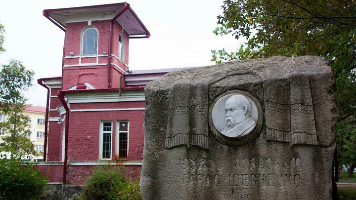 Памятник Тарасу Шевченко