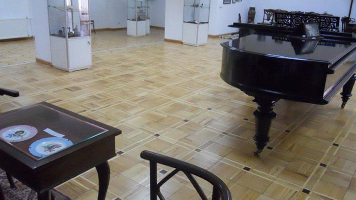 Vano Sarajishvili Museum