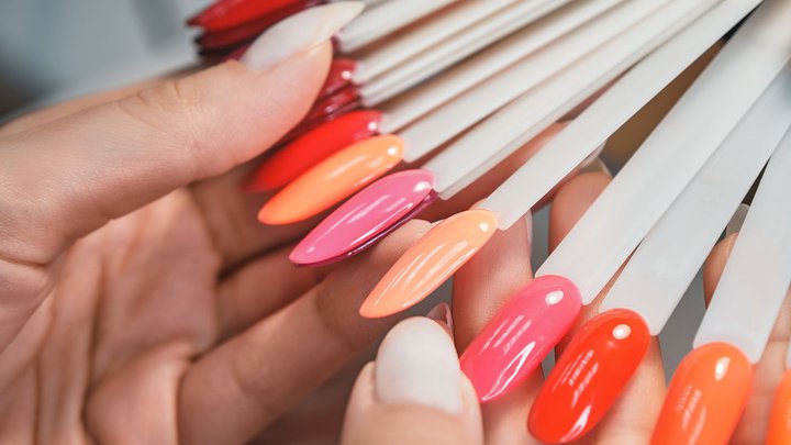 Nail Bar