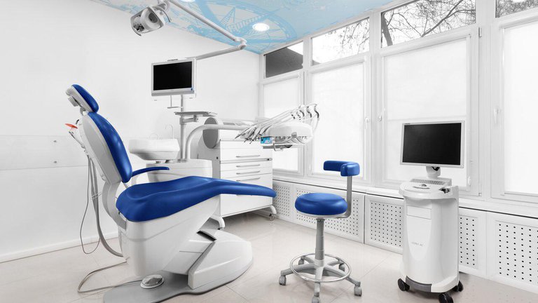 Dentists with a wide range of services in Kutaisi