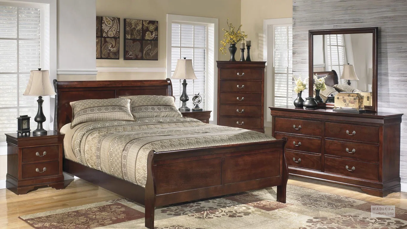 Sale of furniture in the New furniture store