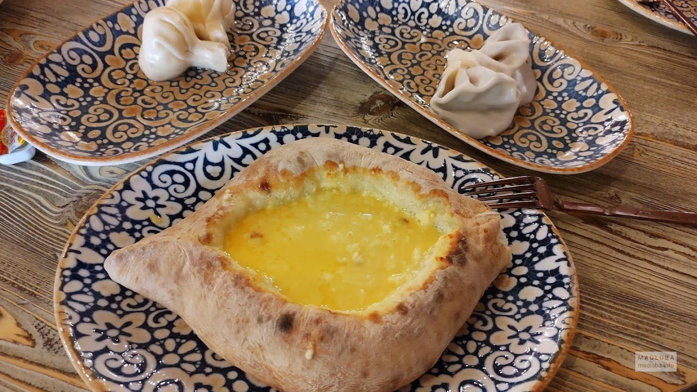 Хачапури в меню столовой