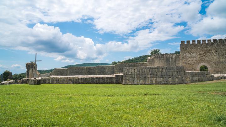 Senaki. Find out why tourists go to the military town of Georgia