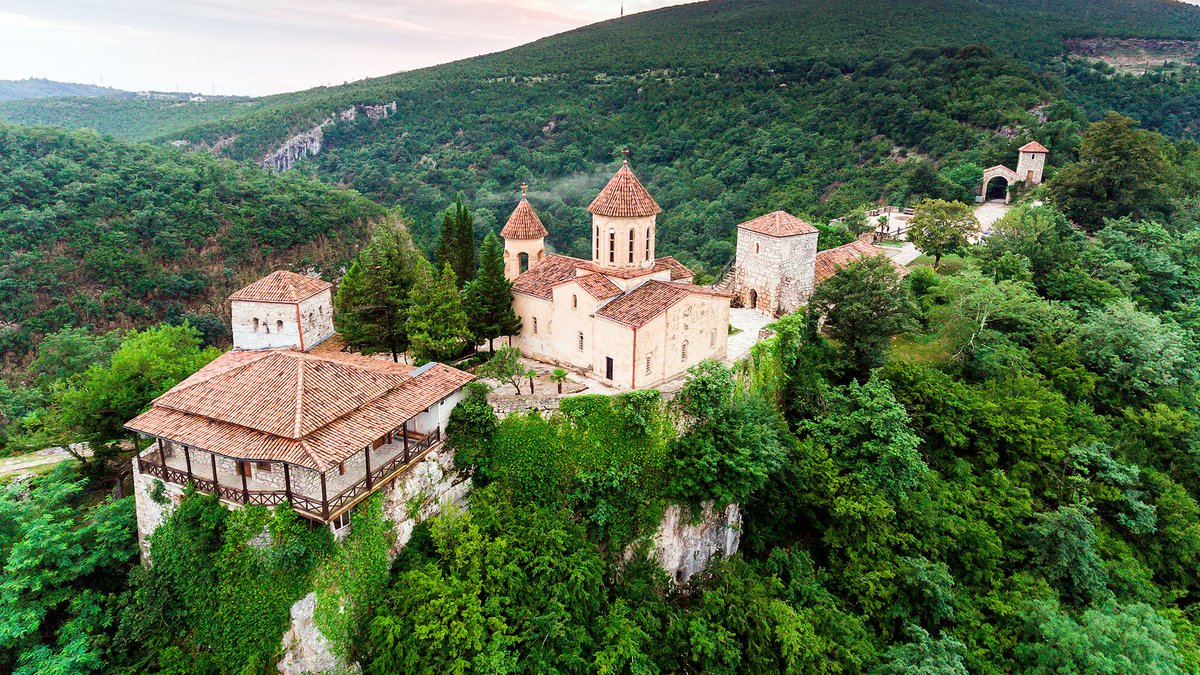 Старый монастырь Моцамета