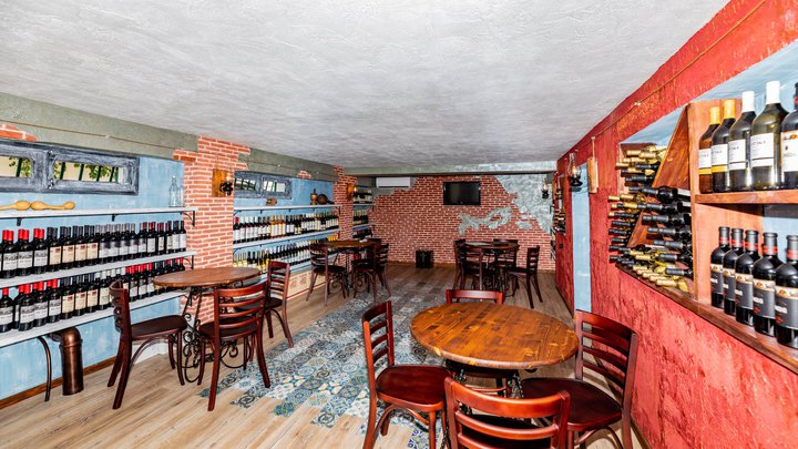 Old Side Corner