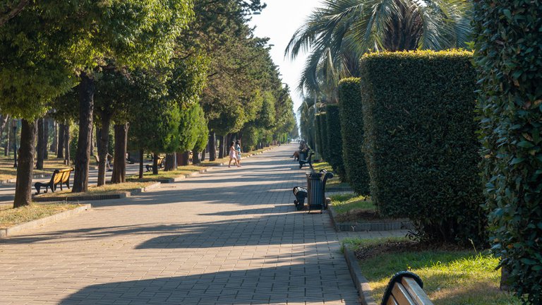 🌊 Batumi Boulevard is a picturesque place for walks with a view of the sea.