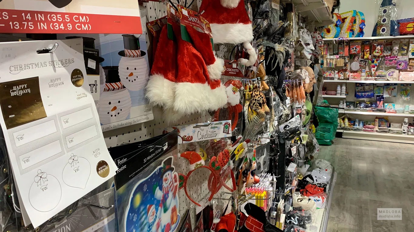 Новогодние украшения в магазине Party Deco