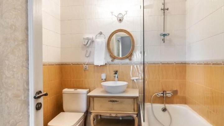 Prestige Palace Hotel