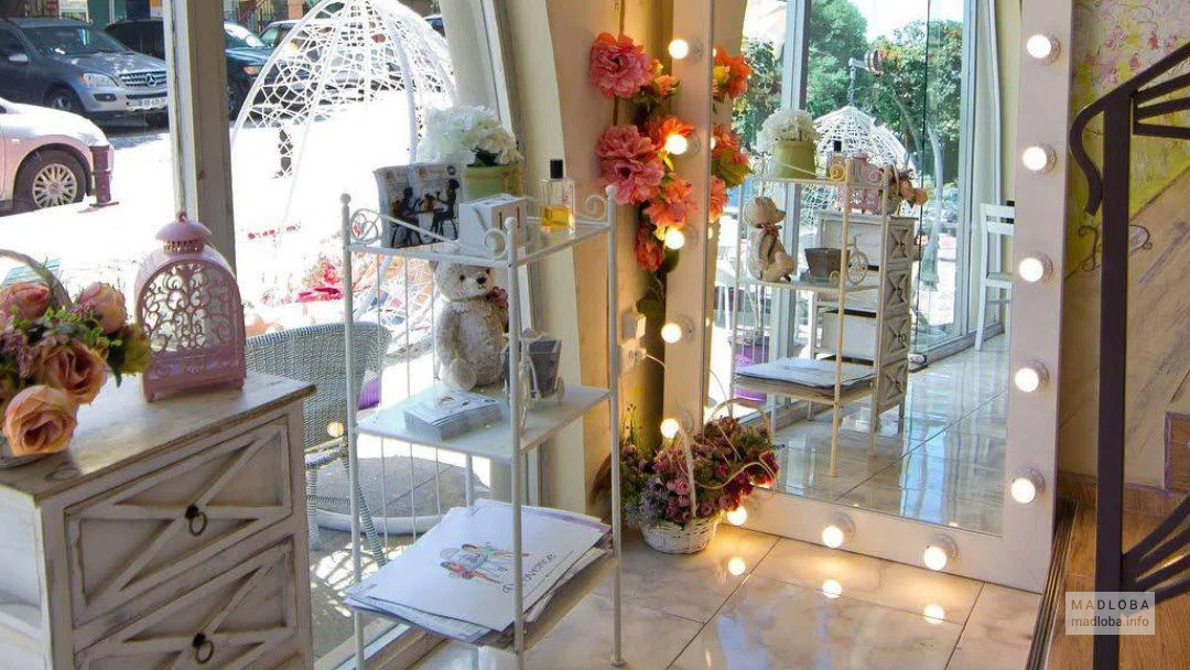 Интерьер в Provence Cafe in Batumi