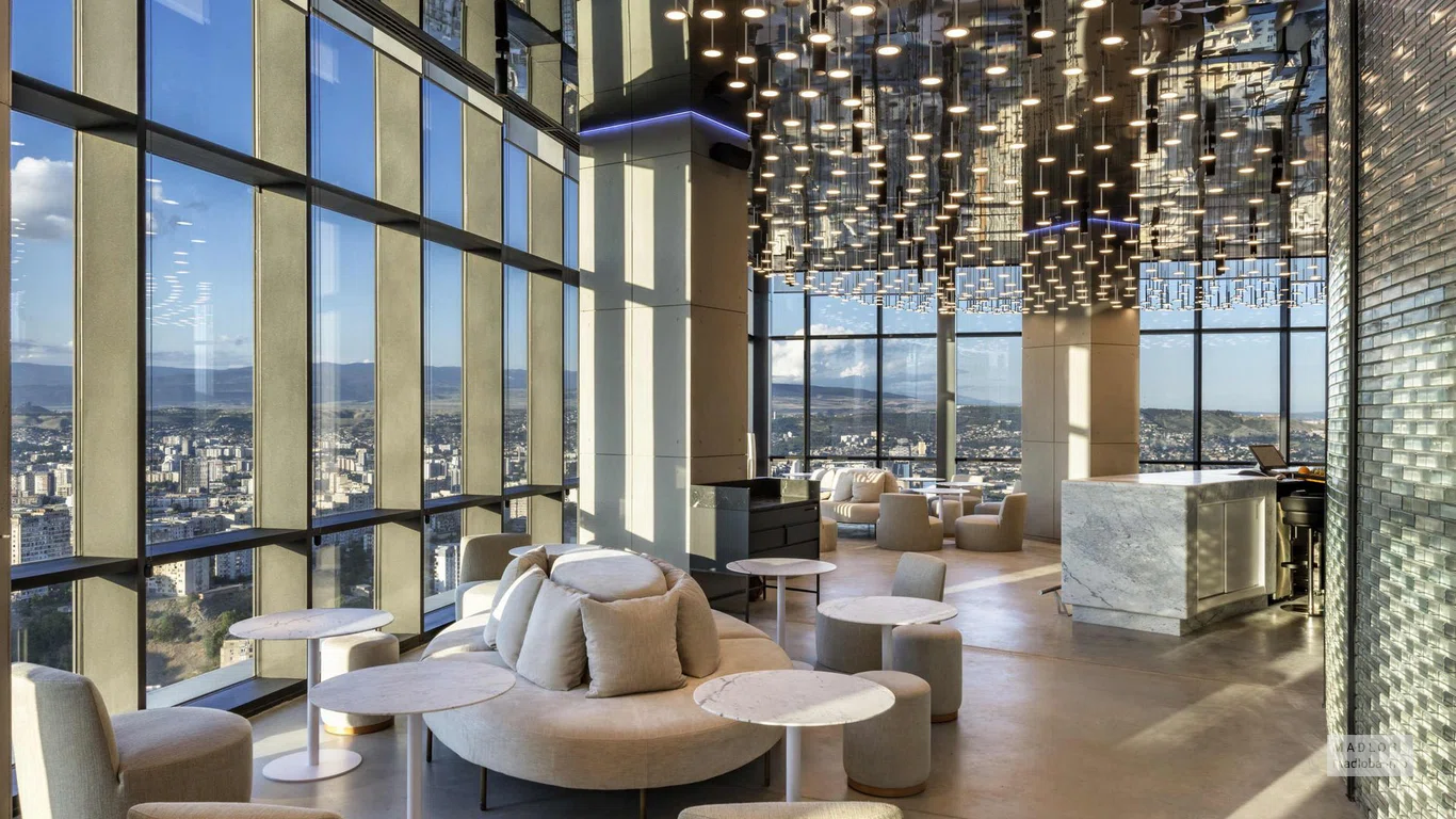 Отель "Pullman Tbilisi Axis Towers"
