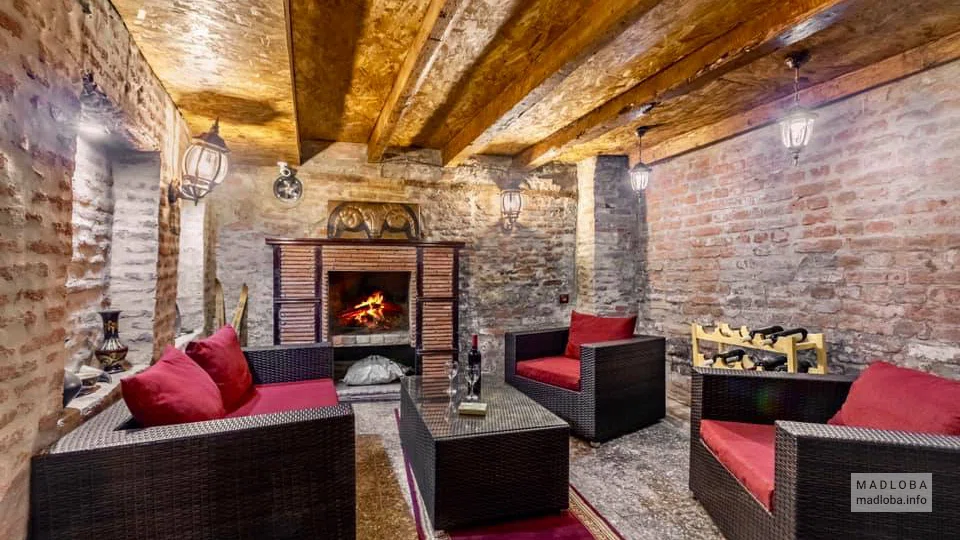 Ресторан Q&B Hotel в Грузии