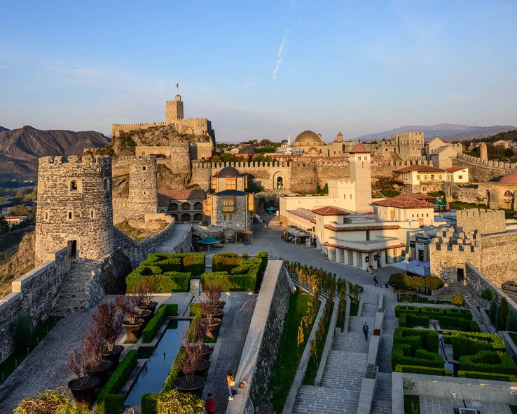 rabati-fortress-castle-akhaltsikhe-town-southern-georgia-with-blue-sky.jpg