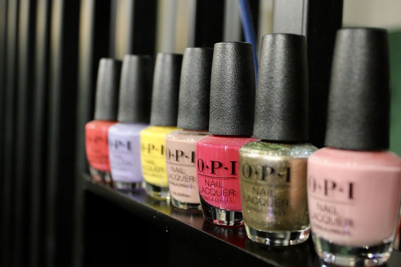 Лаки в салоне красоты R&J House Of Beauty в Тбилиси