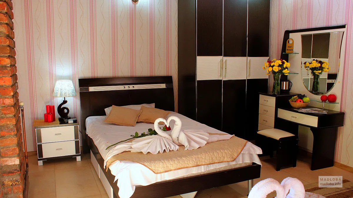 Roses Garden Hotel