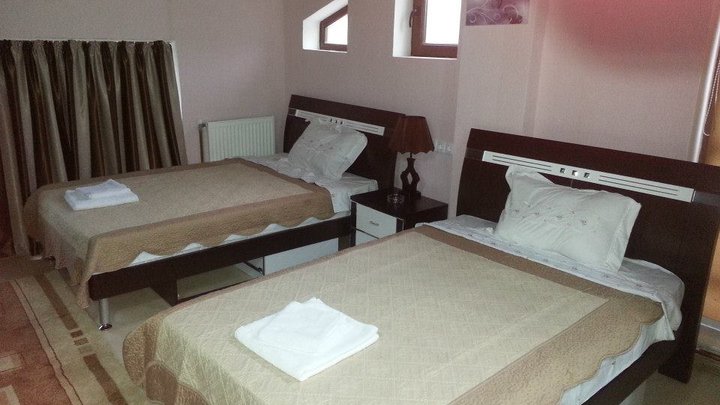 Roses Garden Hotel