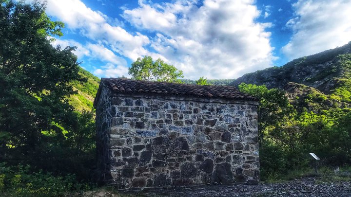 saint-nino-church-ateni-03.jpg