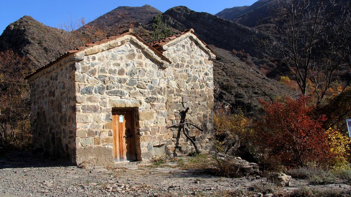 saint-nino-church-ateni-05.JPG