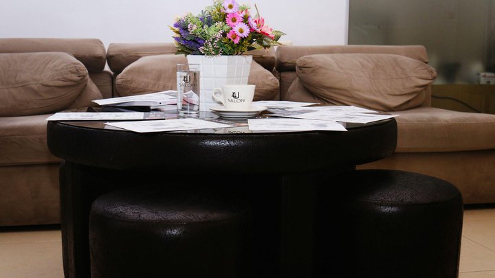 Salon 4U