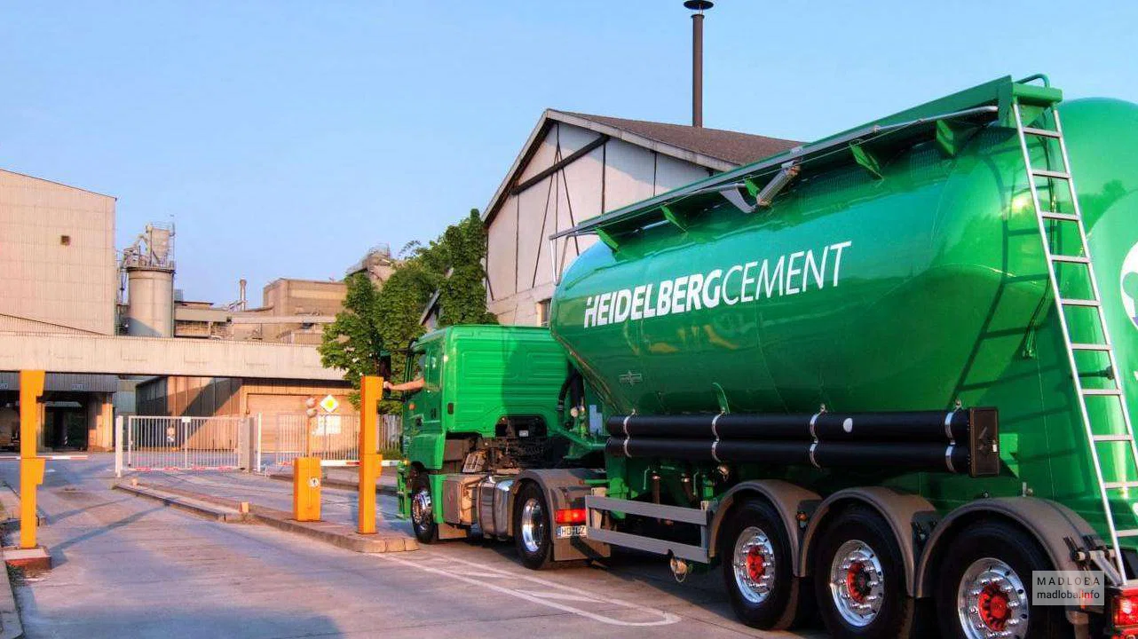 Производитель различных марок цемента "Heidelberg Cement Georgia" машина организации