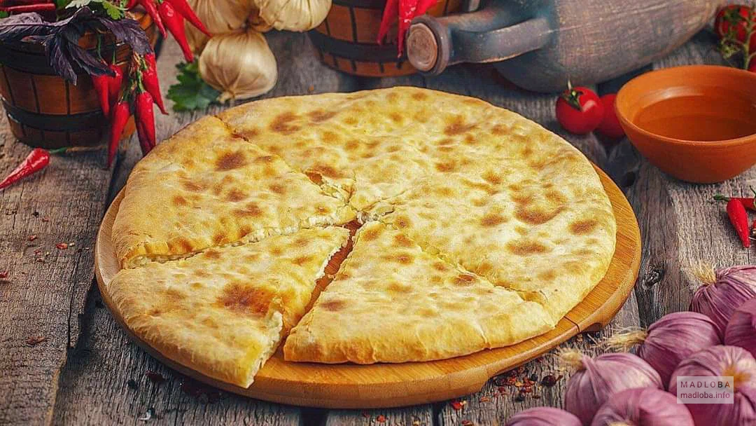 Сырная лепешка в ресторане Сормони