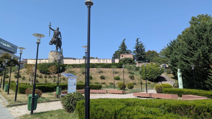 Equestrian statue of King Heraclius II