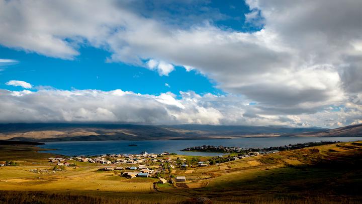 Tabatskuri Lake