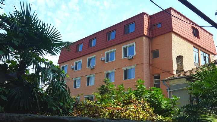 Tamarisi School