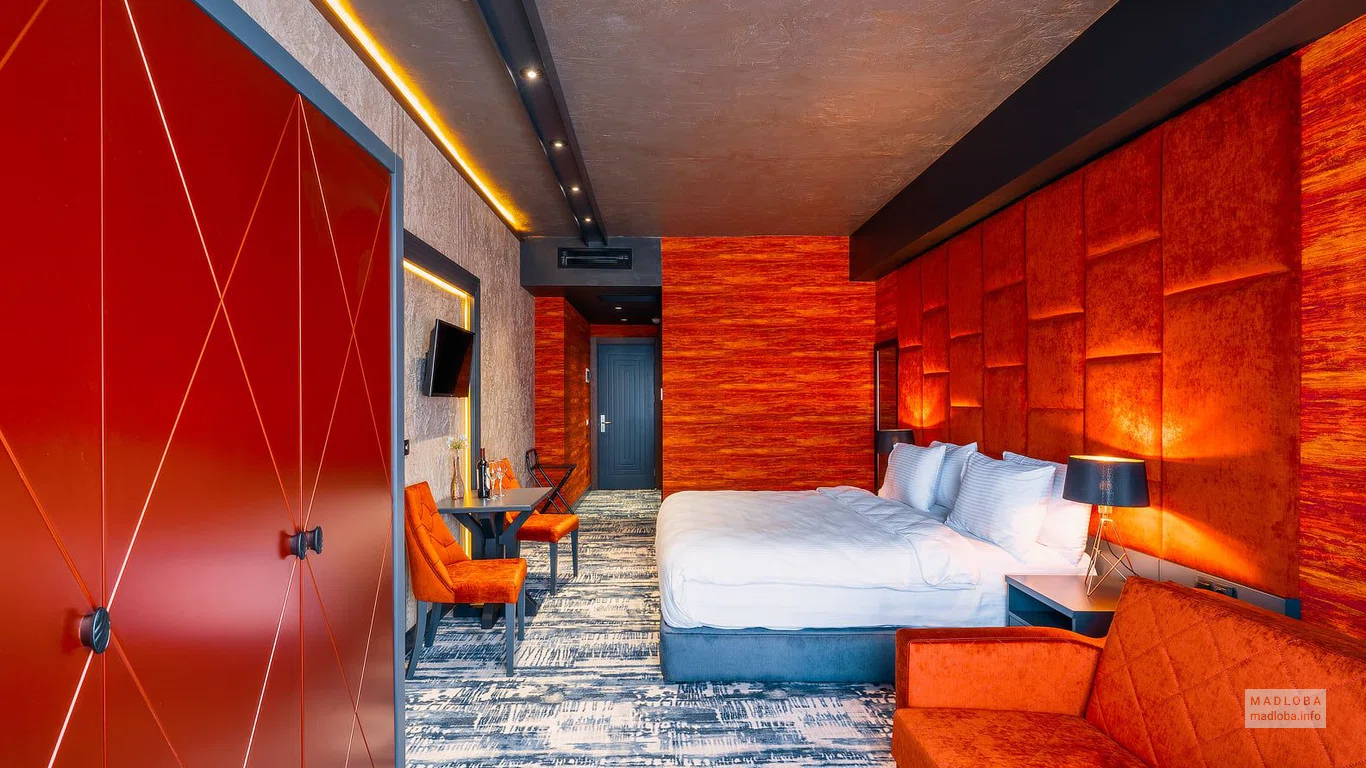 Спальня в отеле Tapis Rouge 5*