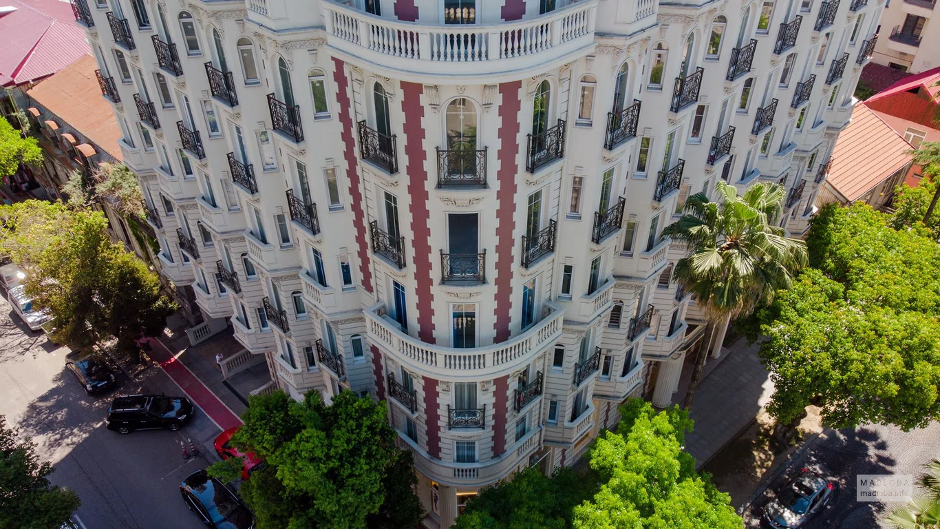 Вид здания отеля Tapis Rouge 5*
