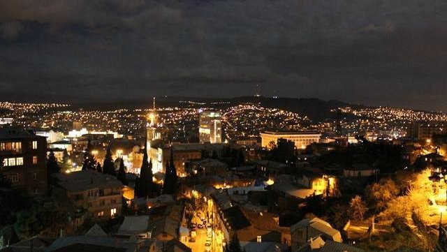 სასტუმრო თბილისი ხედი
