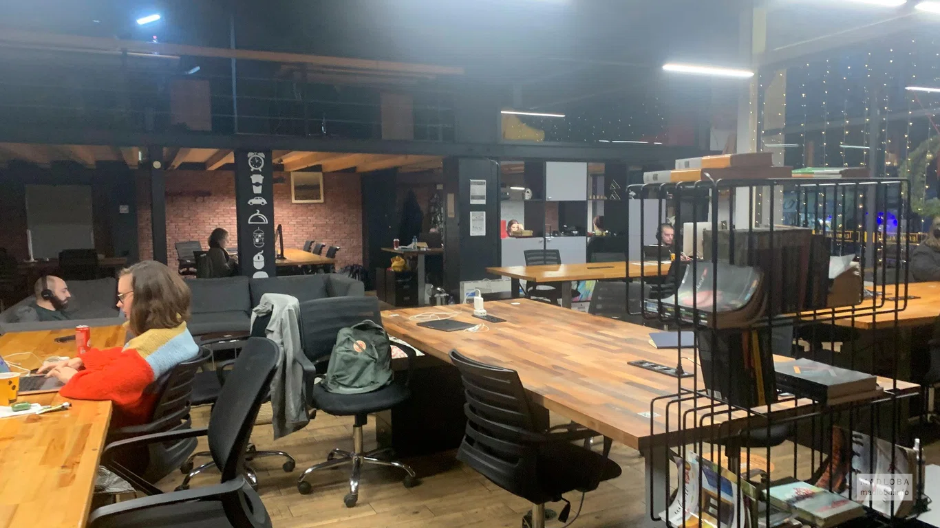 Столы для посетителей Collaboration space Terminal