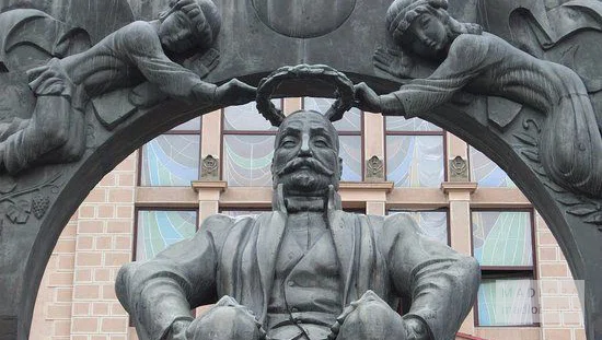 Памятник Илье Чавчавадзе