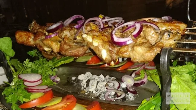 Блюдо из мяса в Грузии