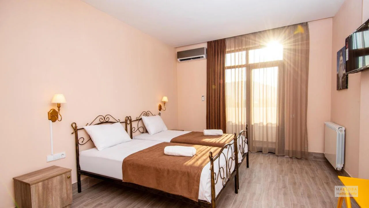Tonusi Luxe Hotel