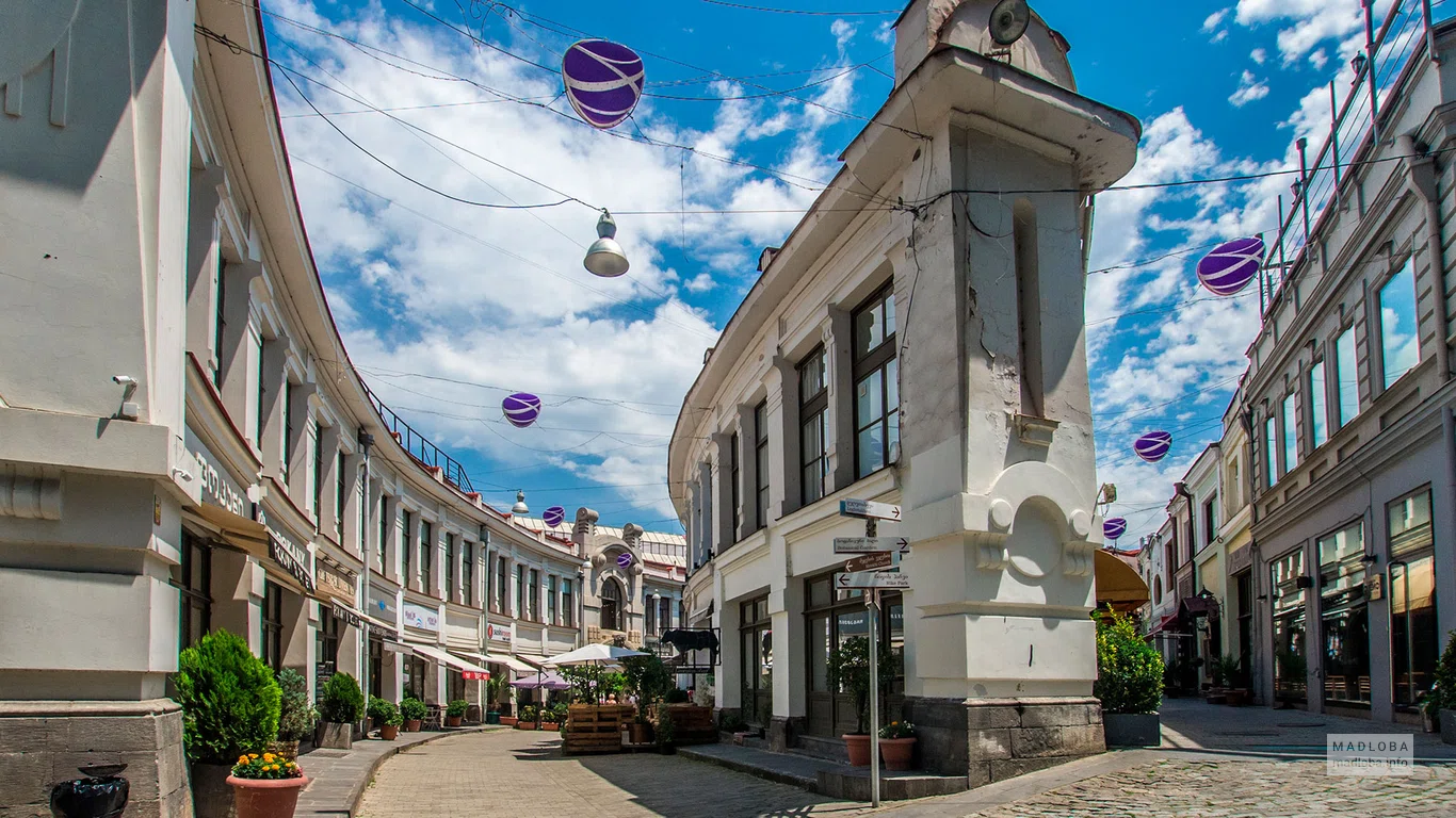 Улица Шардени в Тбилиси