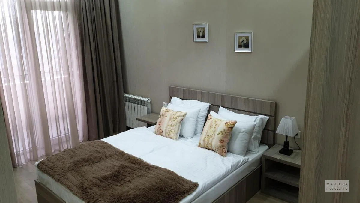 Vazi Aparthotel