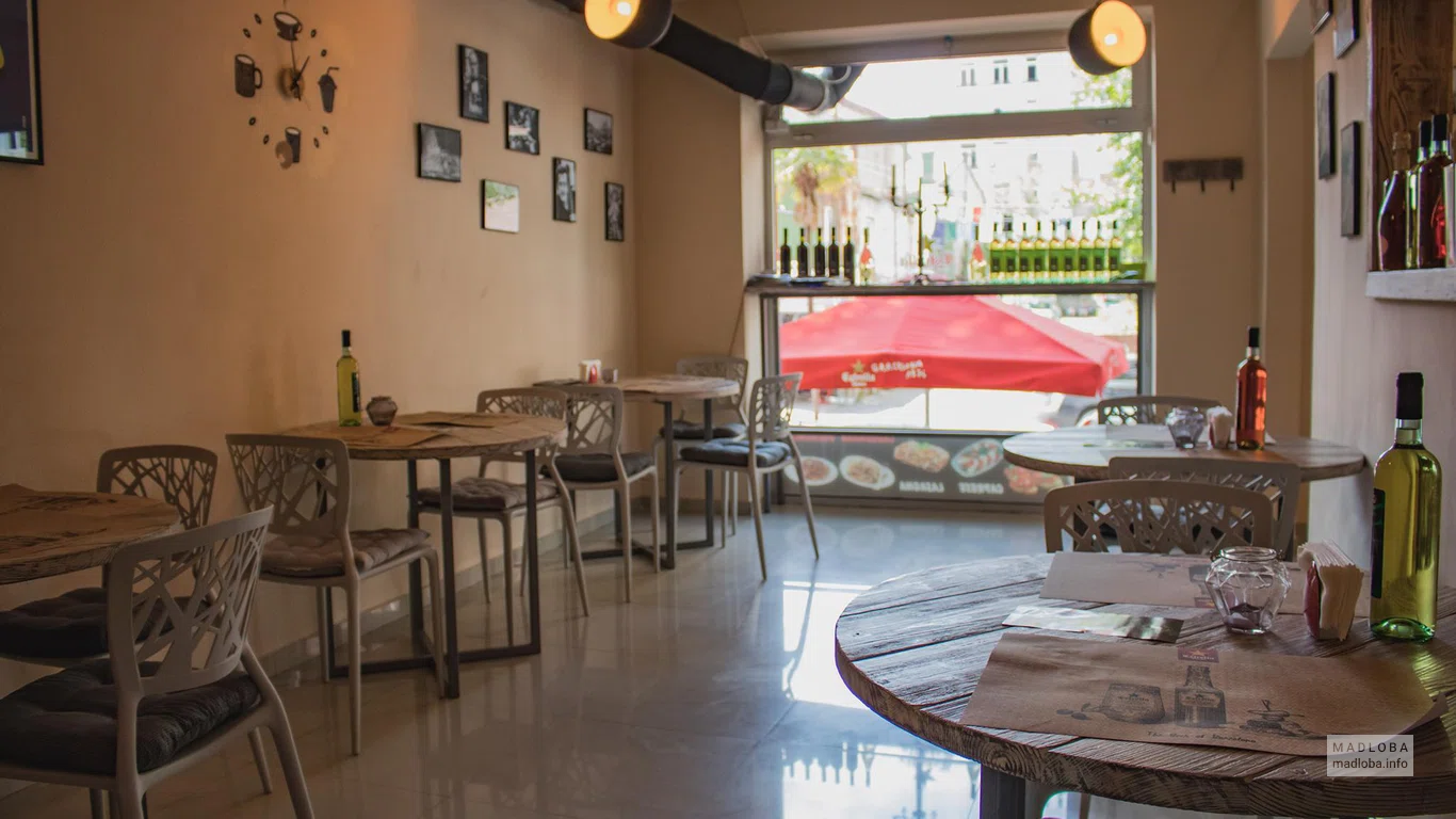 Volare Cafe